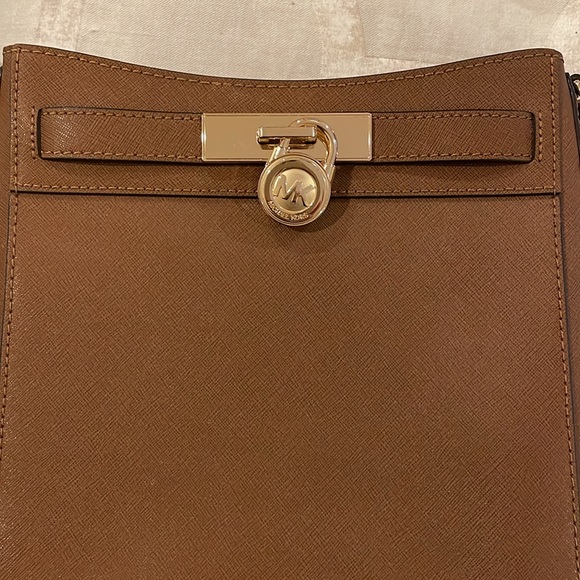 Michael Kors Hamilton Traveler messenger bag - Picture 14 of 16